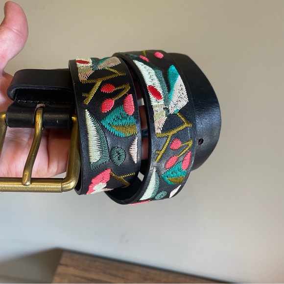 Fossil Womens Floral Embroidered Black Genuine Leather Belt - Picture 1 of 10